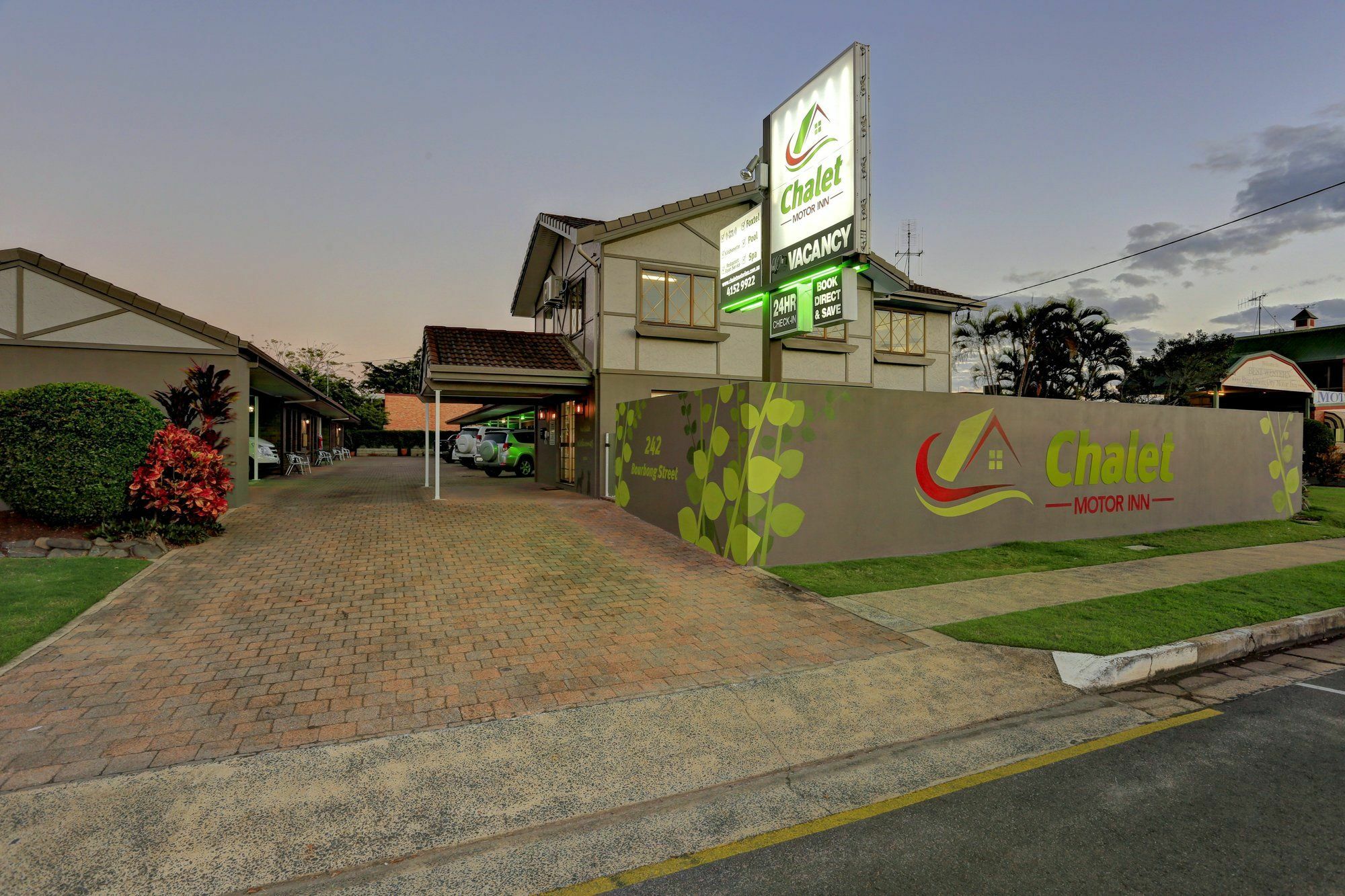 Chalet Motor Inn Bundaberg Exteriér fotografie